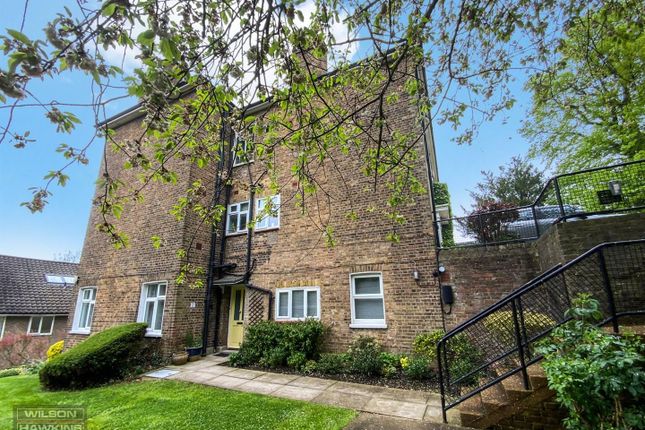 Flat for sale in Moat Lodge, London Road, Harrow On The Hill