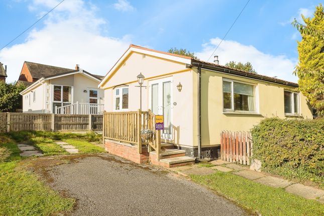 96, Orchard Park, Chester photo 2