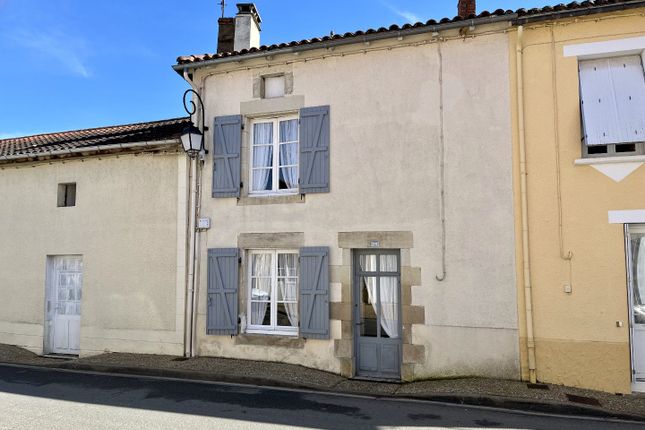 Thumbnail Property for sale in Le Vigeant, Vienne, France