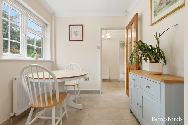 54, Shenfield Place, Brentwood photo 4