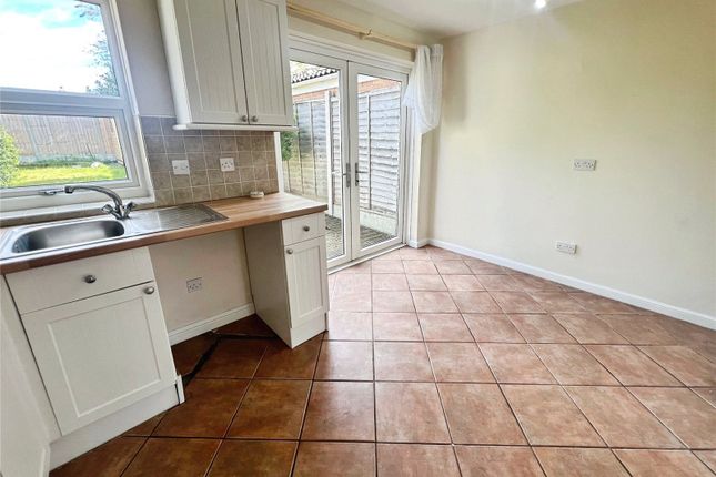22, Stephenson Drive, Wolverhampton photo 4