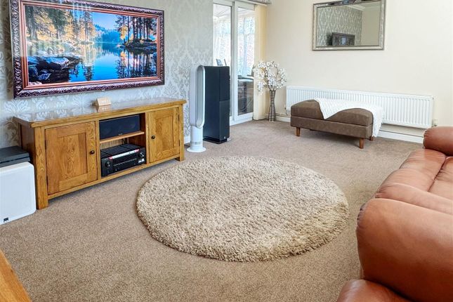 2a, Courtwick Road, Littlehampton photo 3
