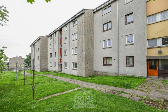 2-bed flat on 92, Oldcroft Place, Aberdeen, £47,000