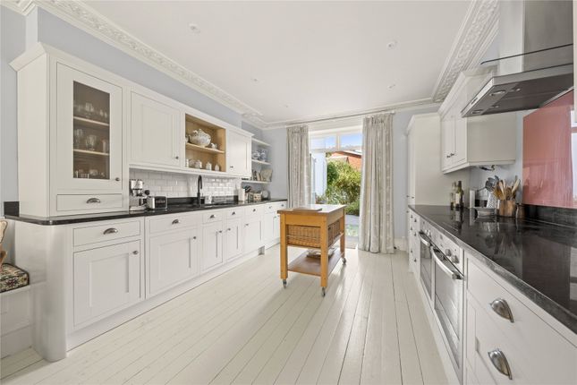 11, St. Johns Street, West Sussex photo 4