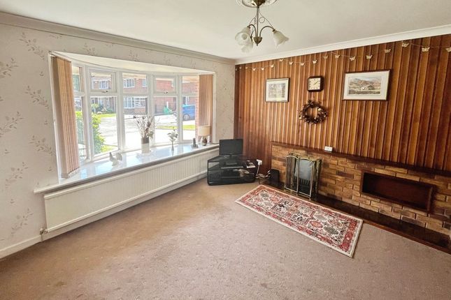 12, Silverton Grove, Bolton photo 2