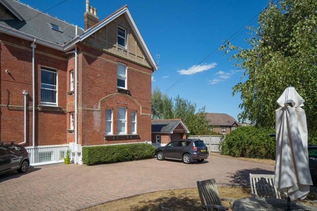 Flat for sale in Immaculately Presented, Baring Road, Cowes