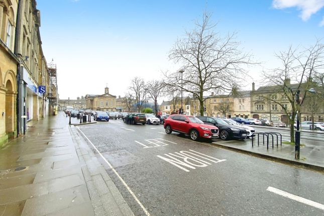 Maisonette for sale in High Street, Chipping Norton