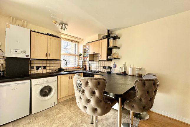 6, The Mews, New Mills photo 4