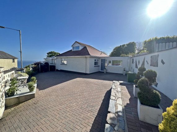 Thumbnail Bungalow for sale in Summerhill Road, Onchan