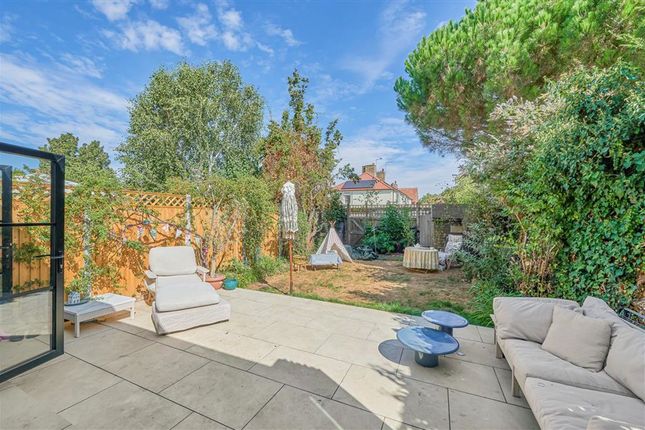 42, Ullswater Road, London photo 4