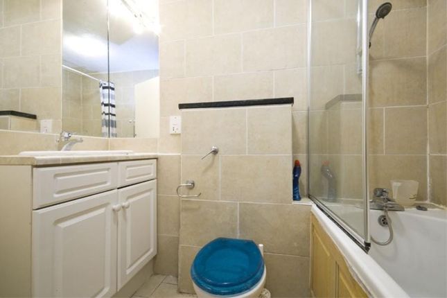 22, St Mary Le Park Court, London photo 5