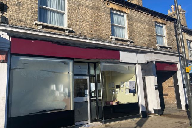 Thumbnail Flat for sale in Market Square, Biggleswade
