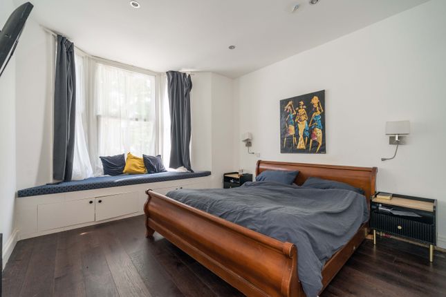 First Floor, 200, Fernhead Road, London photo 4
