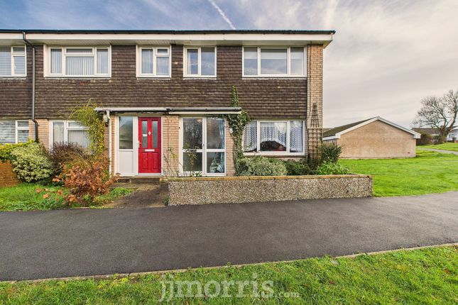 14 Felin Ban Estate, Cardigan photo 2