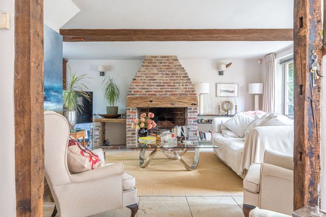 Swallow Cottage, Hosehill, Reading photo 2