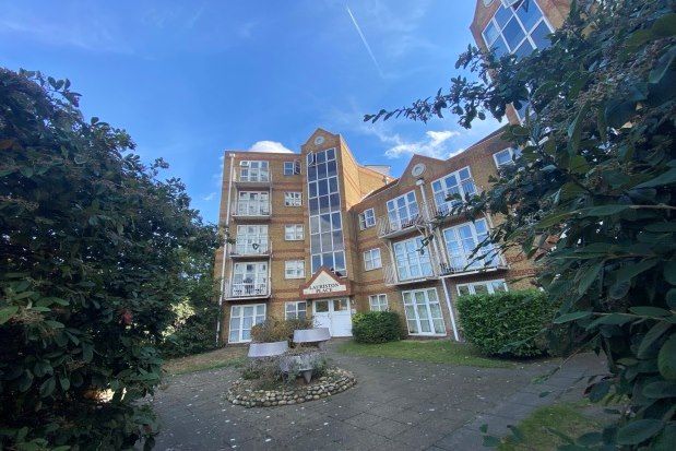 Flat to rent in Southchurch Avenue, Southend-On-Sea