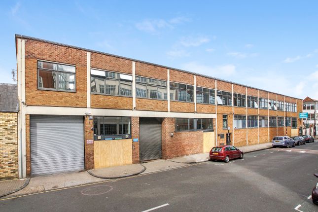 Industrial to let in 1A Elthorne Road, Holloway, London
