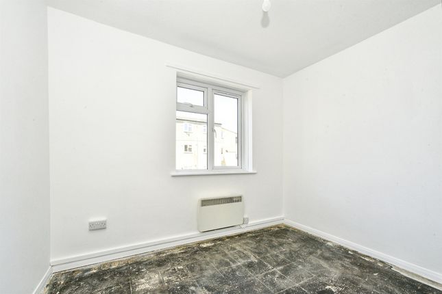 64, Stepstairs Lane, Cirencester photo 3