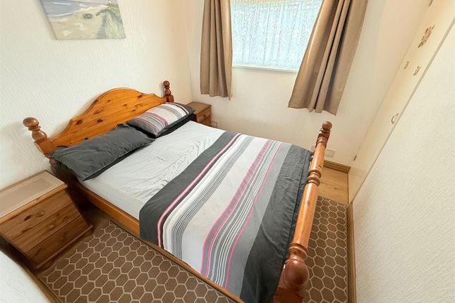 68 Florida Park, Back Market Lane, Great Yarmouth photo 4
