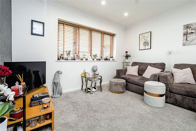 206A,, Ley Street, Ilford photo 4