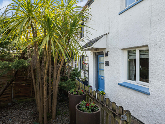 2-bed house on 8, Parkway Road, Newton Abbot, £210,000