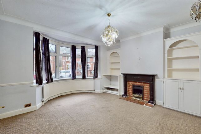 25, Seven Kings Road, Ilford photo 2