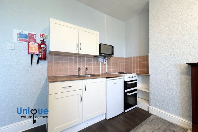 Flat 8, Osbourne House, Fleetwood photo 3