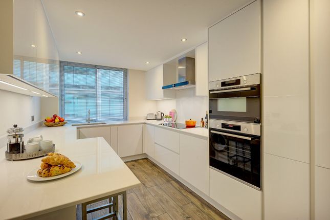 Flat to rent in Ebury Street, London