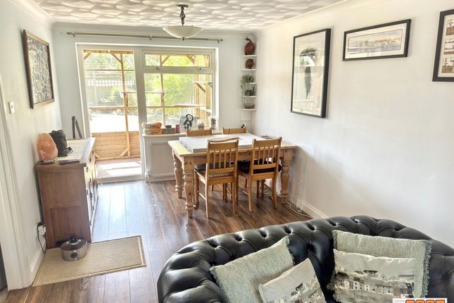 65, Saltmarsh Lane, Hayling Island photo 3