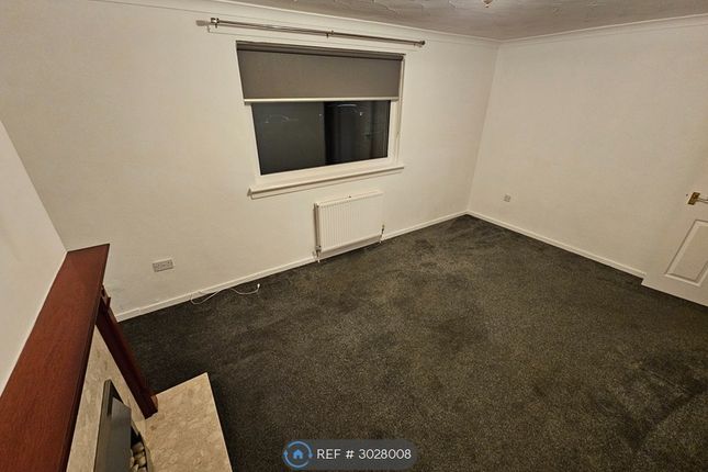 Blackthorn Avenue, Kirkintilloch photo 3
