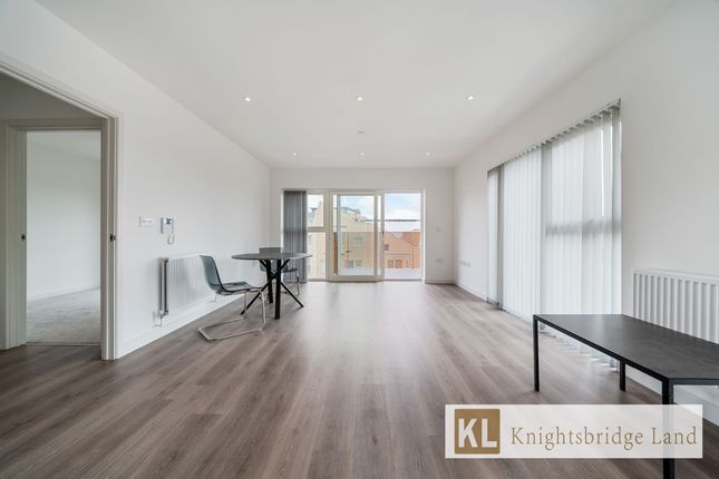 Flat 8, Starling Apartments, London photo 5