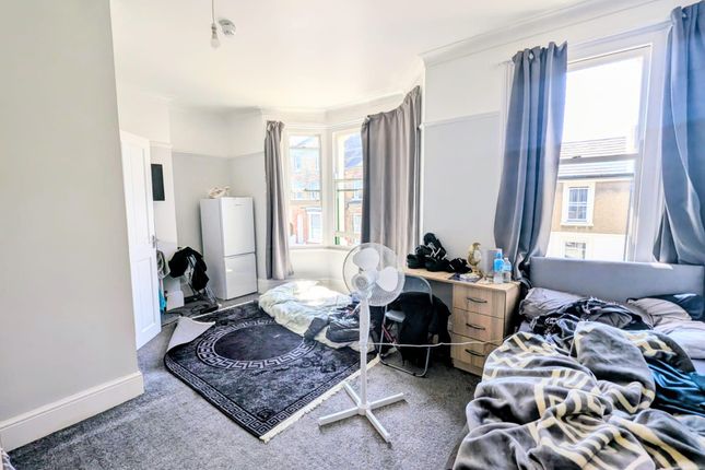 43 Darnley Street, Gravesend photo 4