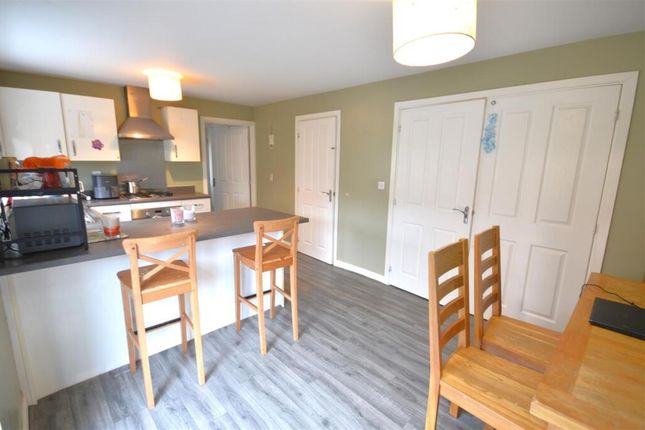 29, Fellows Close, Corby photo 4
