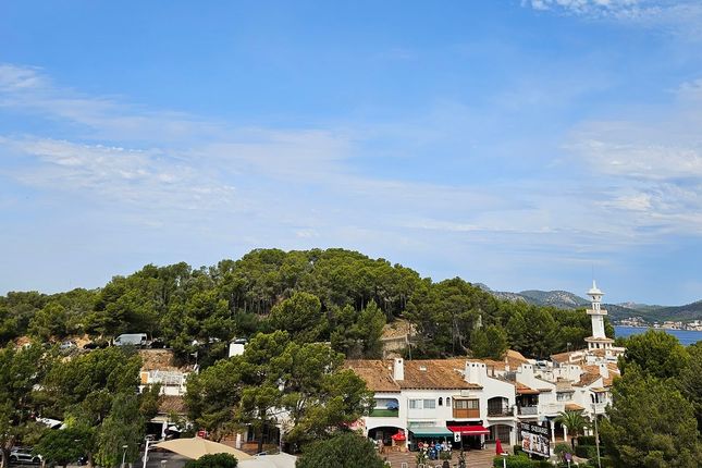 Villa for sale in Santa Ponsa, Calvià, Majorca, Balearic Islands, Spain