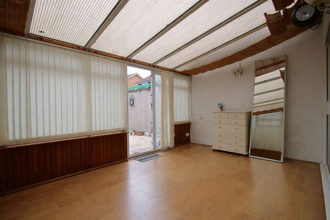 35, Catherine Drive, Sunbury-On-Thames photo 4
