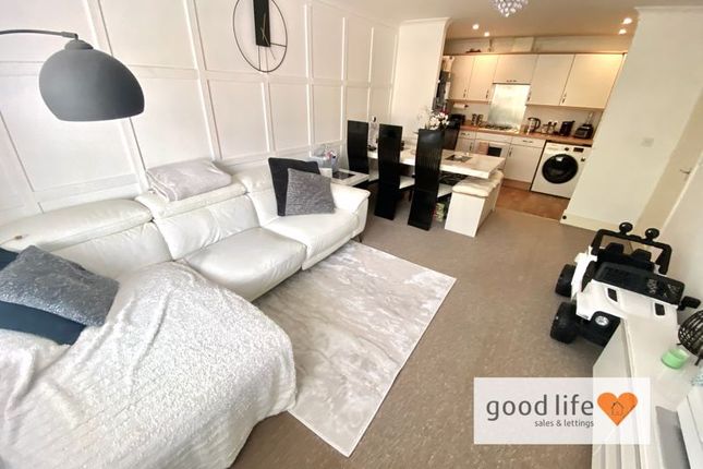 Flat for sale in Swan House, Gray Road, City Centre, Sunderland