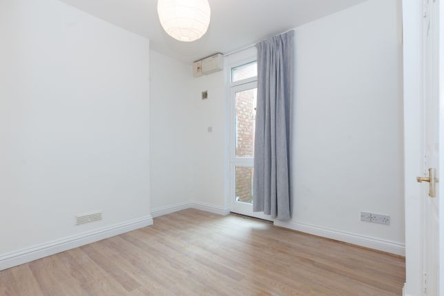 Flat 1, 31, Fairacres Road, Oxford photo 4
