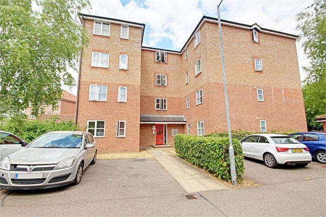 Flat for sale in Fisher Close, Enfield, Greater London