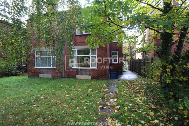 Terraced house to rent in St. Michaels Villas, Leeds