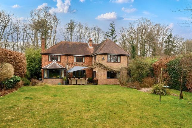 18 DAWS HILL LANE, High Wycombe, High Wycombe photo 4