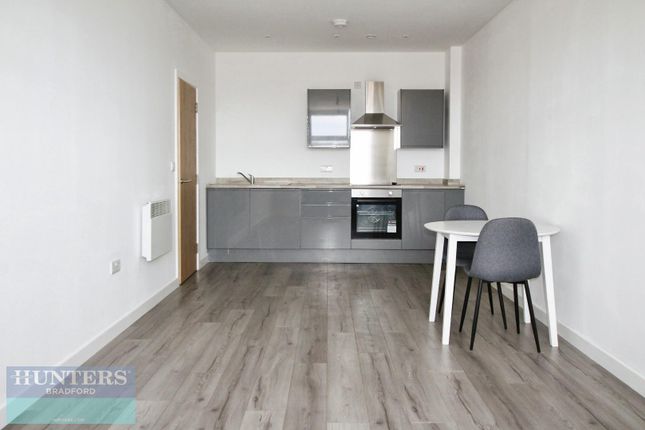 Apartment 111, Card House, Bingley Road, Bradford photo 2
