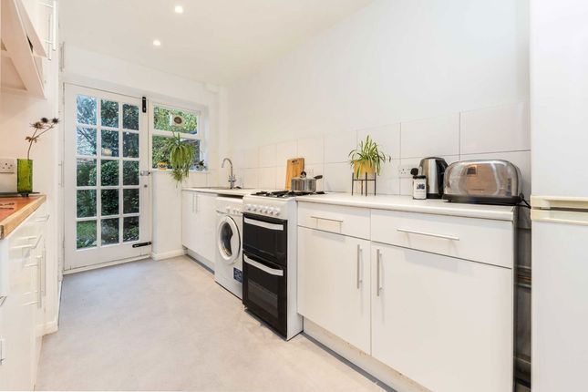 21A, Brentham Way, London photo 4