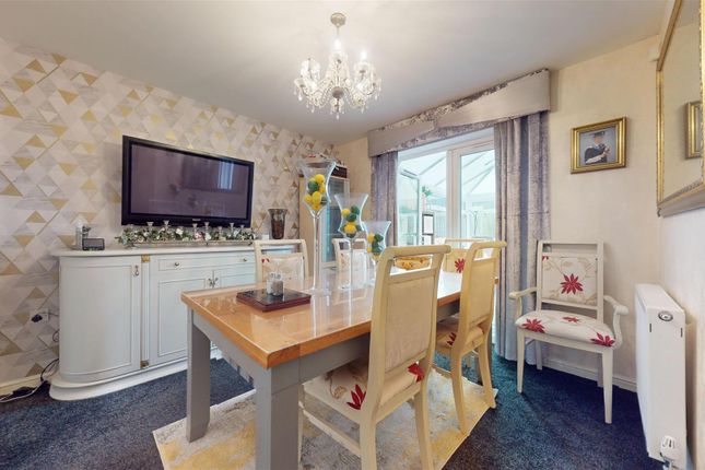 55, Cygnet Gardens, St. Helens photo 3