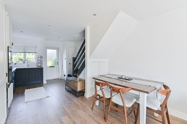 2-bed house on Abbey Drive, Tooting, £595,000