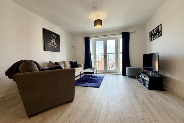 Flat 37, 17, Harker Close, Gloucester photo 4