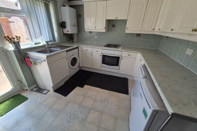 25, Townsend Close, Leicester photo 3