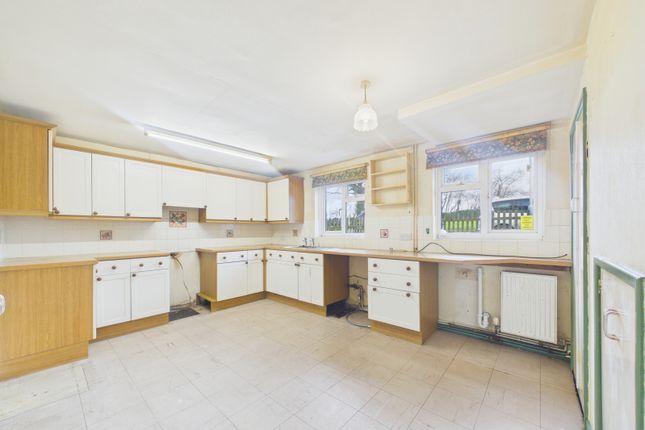 13, Perryfield Estate, Hereford photo 2