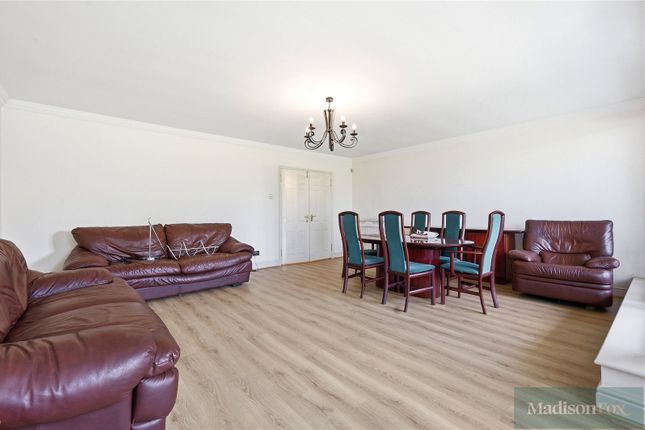 Flat 3, Millbrook, 164, Manor Road, Essex photo 3