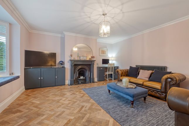 Netley Close, Cheam, Sutton photo 2