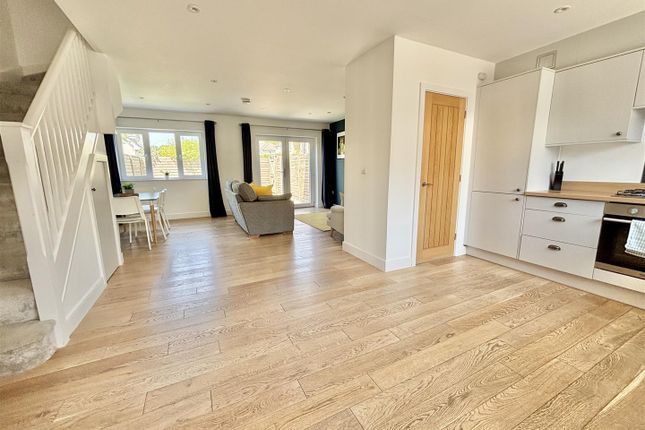 635B, Blandford Road, Poole photo 2